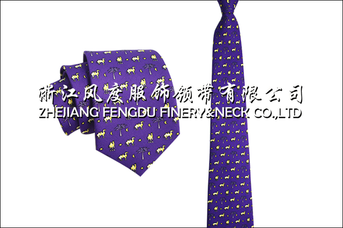 12655123_2019款春夏款印花仿丝领带145×7×3.8编号FDMP1878.jpeg